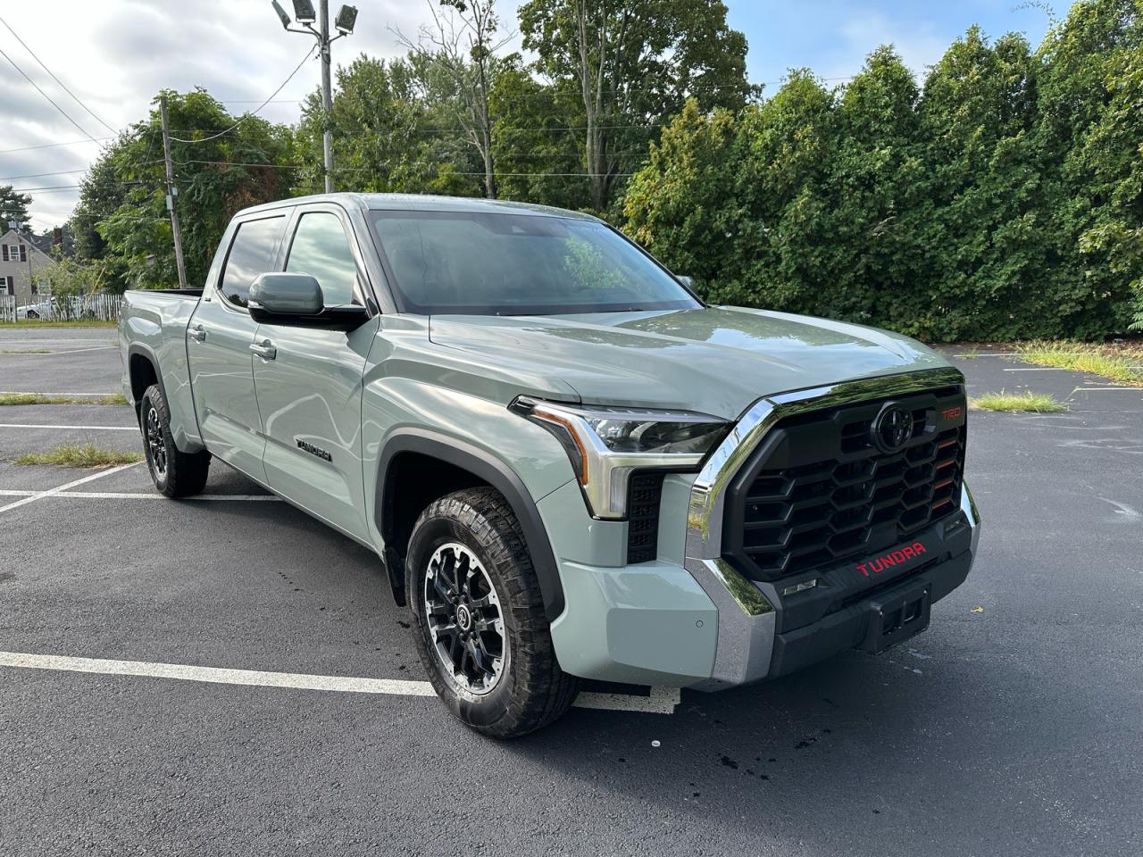 TOYOTA TUNDRA CREWMAX SR5