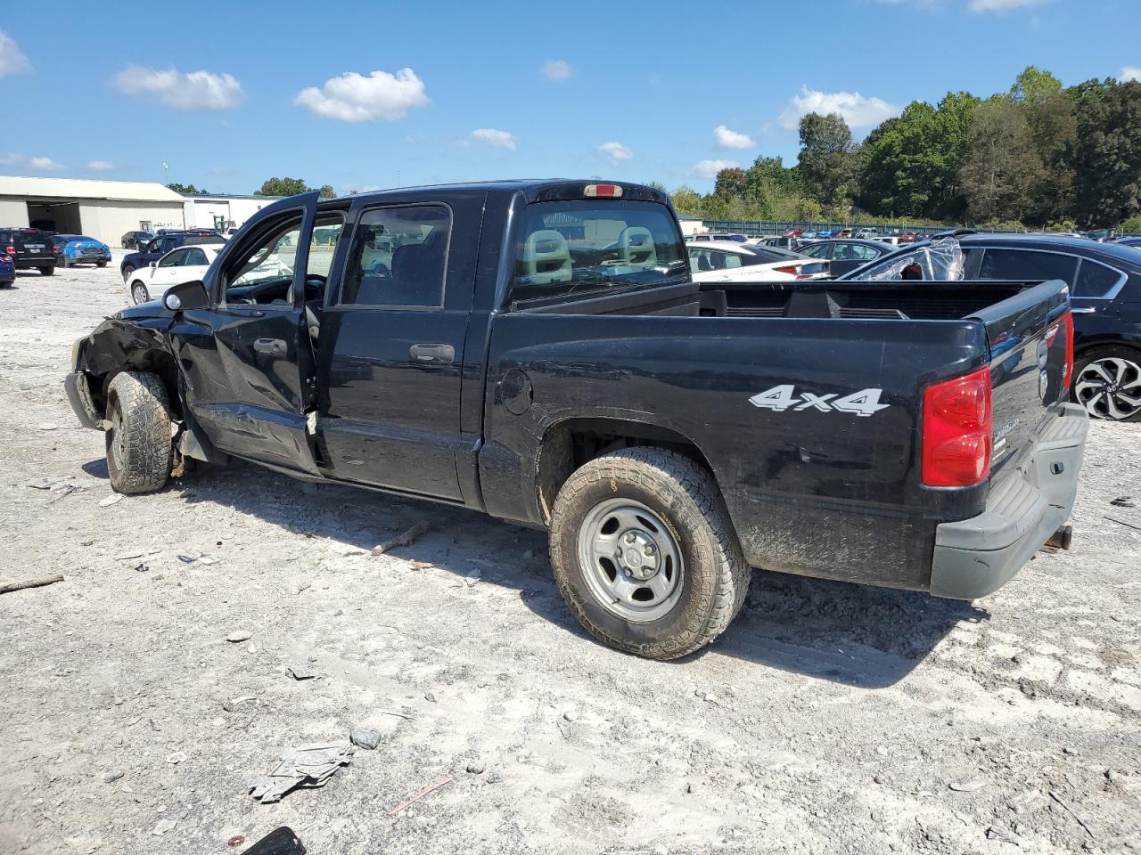 Lot #3282564879 2005 DODGE DAKOTA QUA
