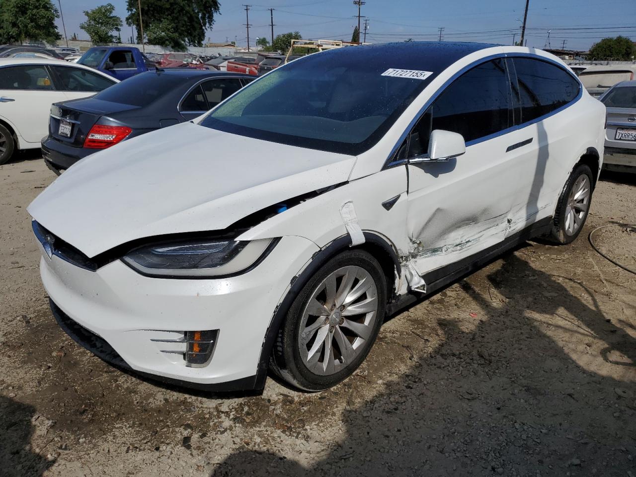 TESLA MODEL X
