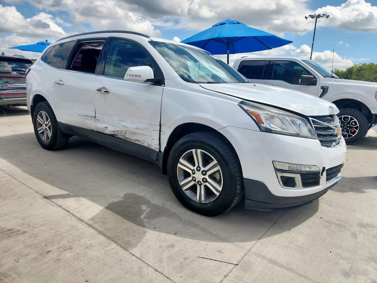 CHEVROLET TRAVERSE LT
