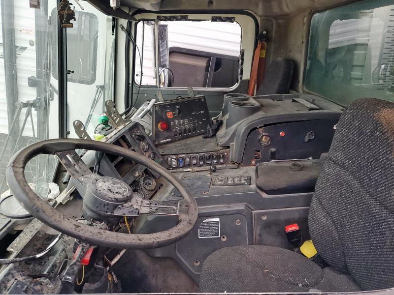 2017 MACK 600 MRU600 #3298000056