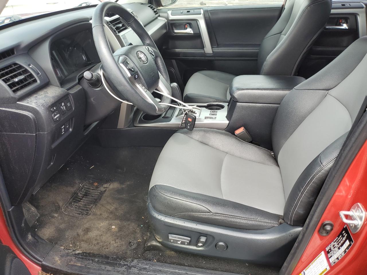 TOYOTA 4RUNNER SR5/SR5 PREMIUM