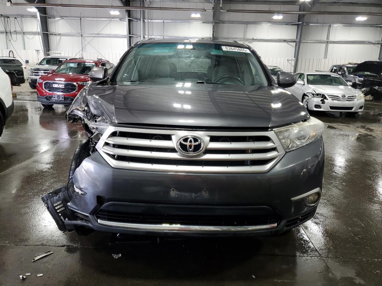 TOYOTA HIGHLANDER BASE