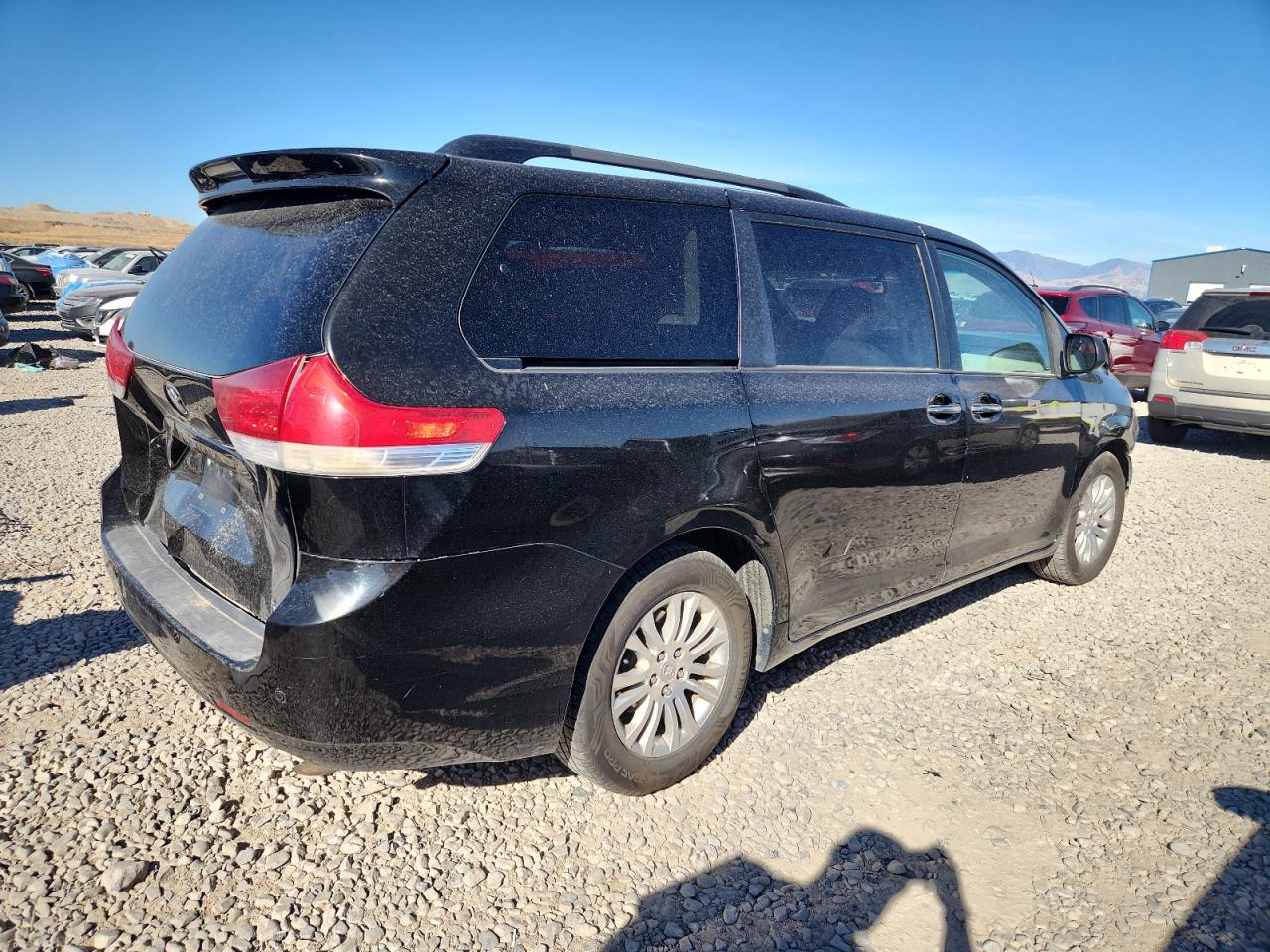 TOYOTA SIENNA XLE