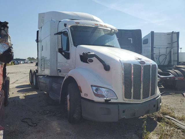 Global Auto Auctions: 2019 PETERBILT 579