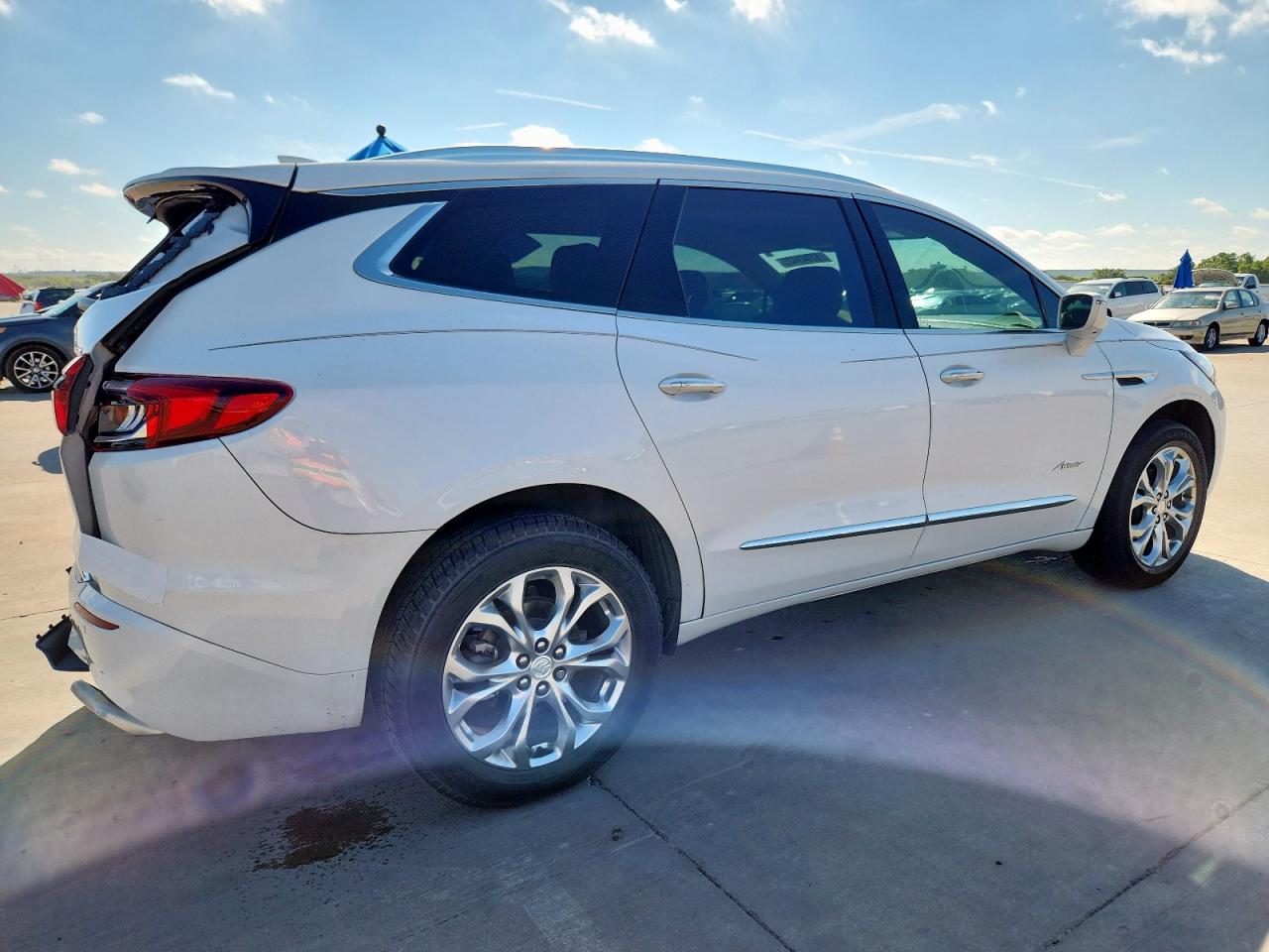 BUICK ENCLAVE AVENIR