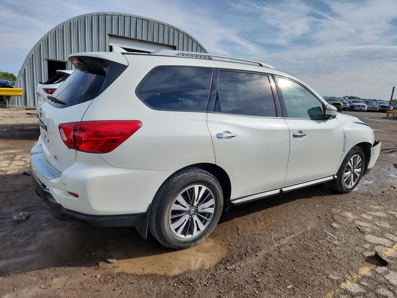 NISSAN PATHFINDER SL