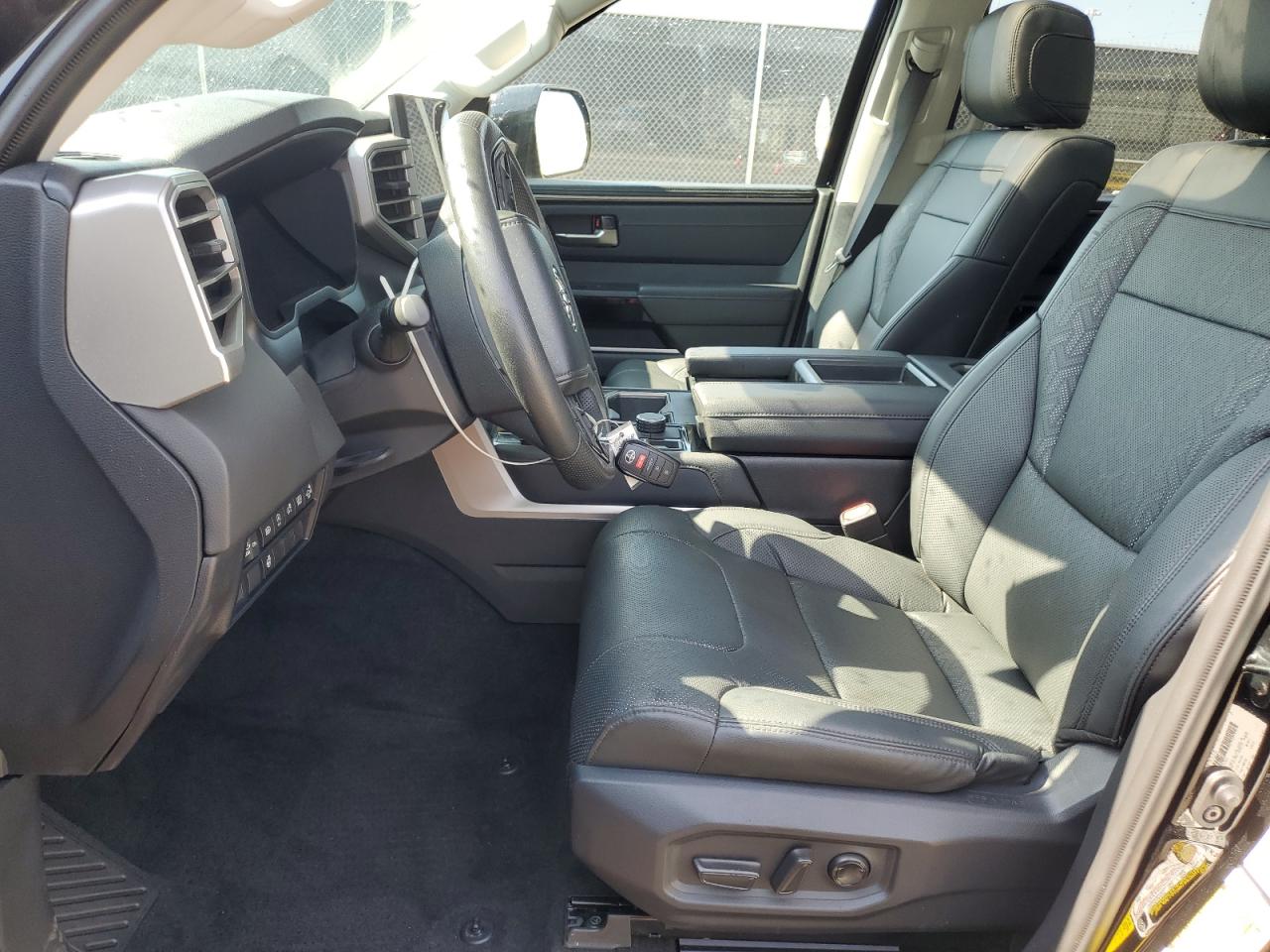 TOYOTA TUNDRA CREWMAX LIMITED