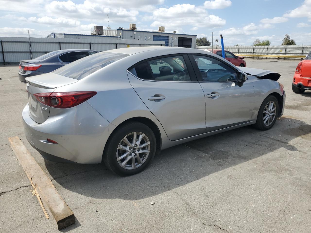 MAZDA 3 TOURING