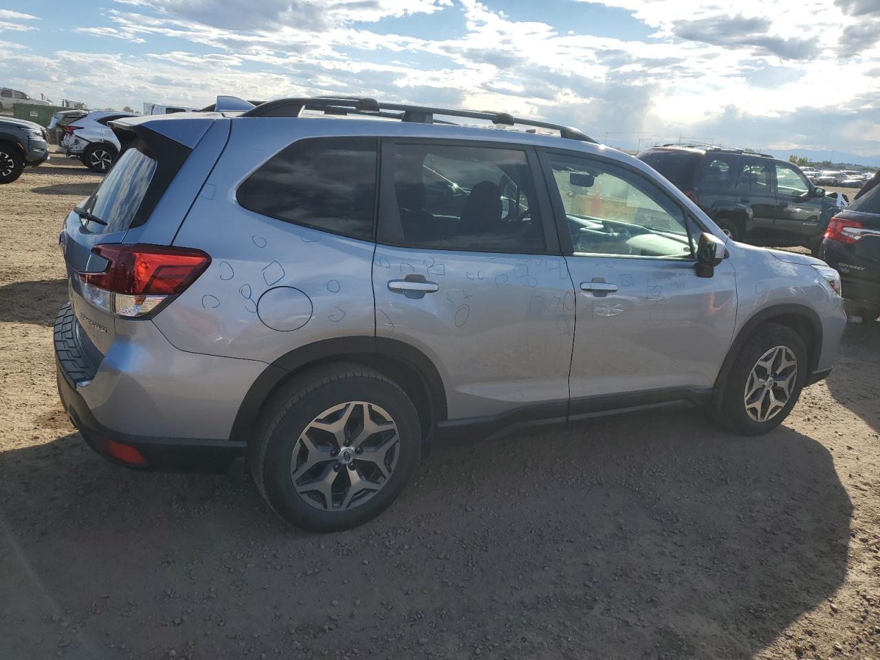 SUBARU FORESTER PREMIUM