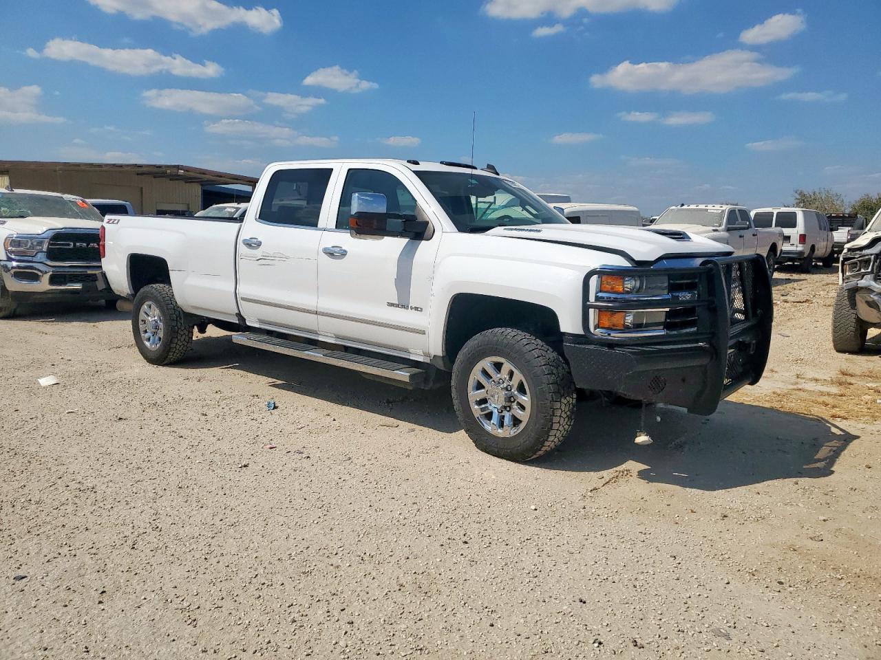 CHEVROLET SILVERADO K3500 LTZ
