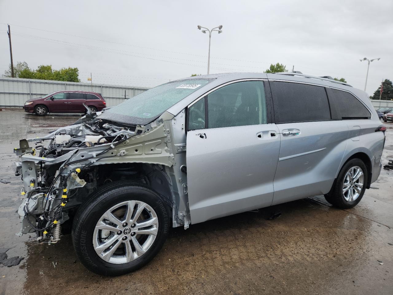 TOYOTA SIENNA LIMITED