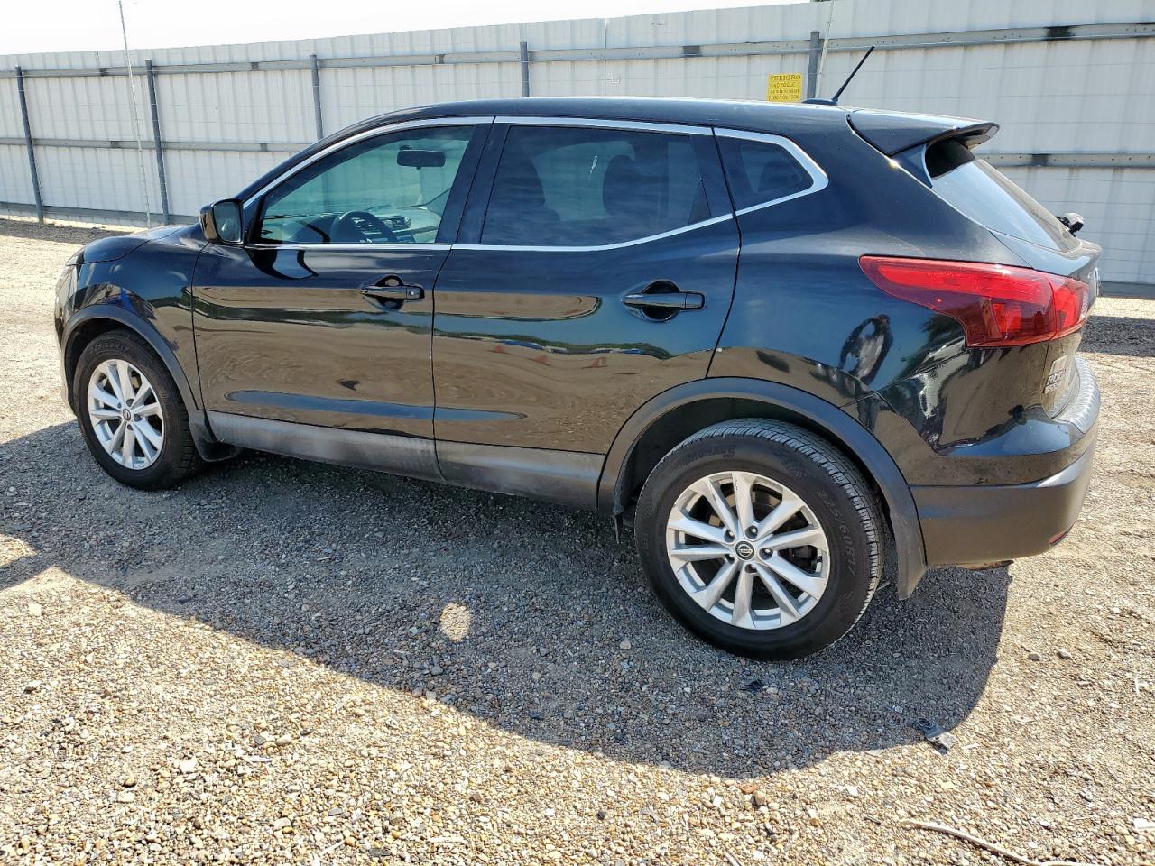 NISSAN ROGUE SPORT S