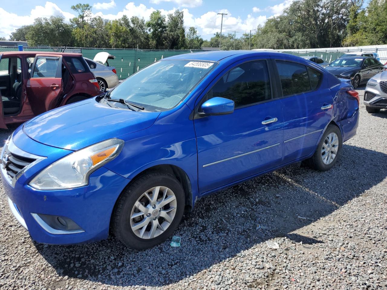 NISSAN VERSA S
