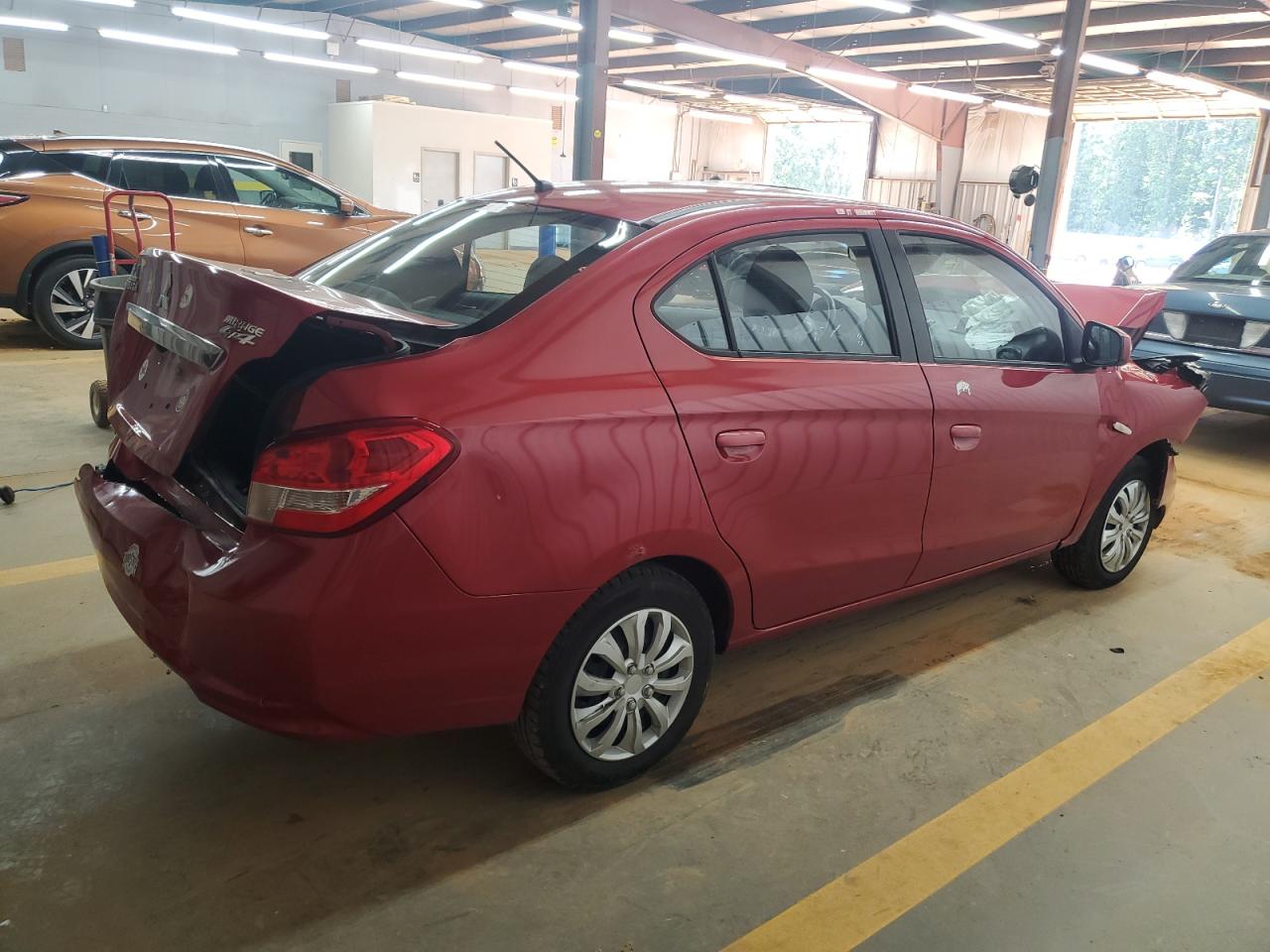 MITSUBISHI MIRAGE G4 ES