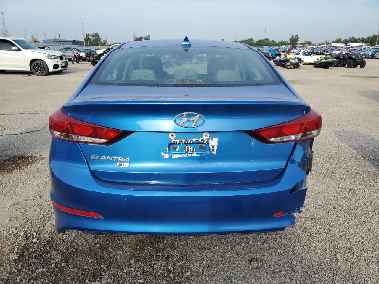HYUNDAI ELANTRA SE