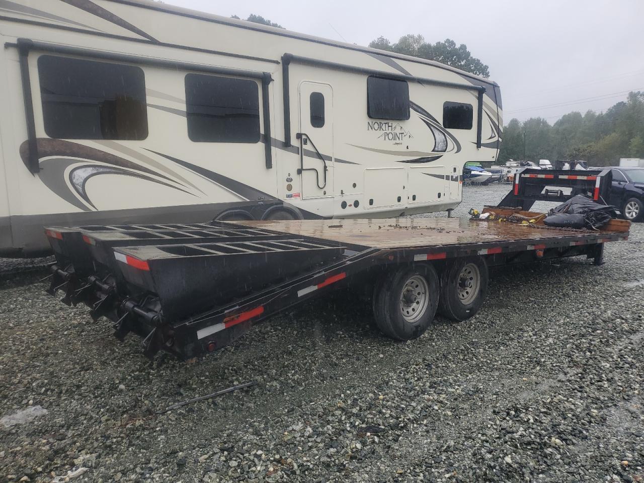 Lot #3285631292 2003 LOAD TRAIL UNKNOWN