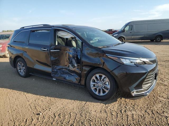 2024 TOYOTA SIENNA XLE 5TDJRKEC5RS205221