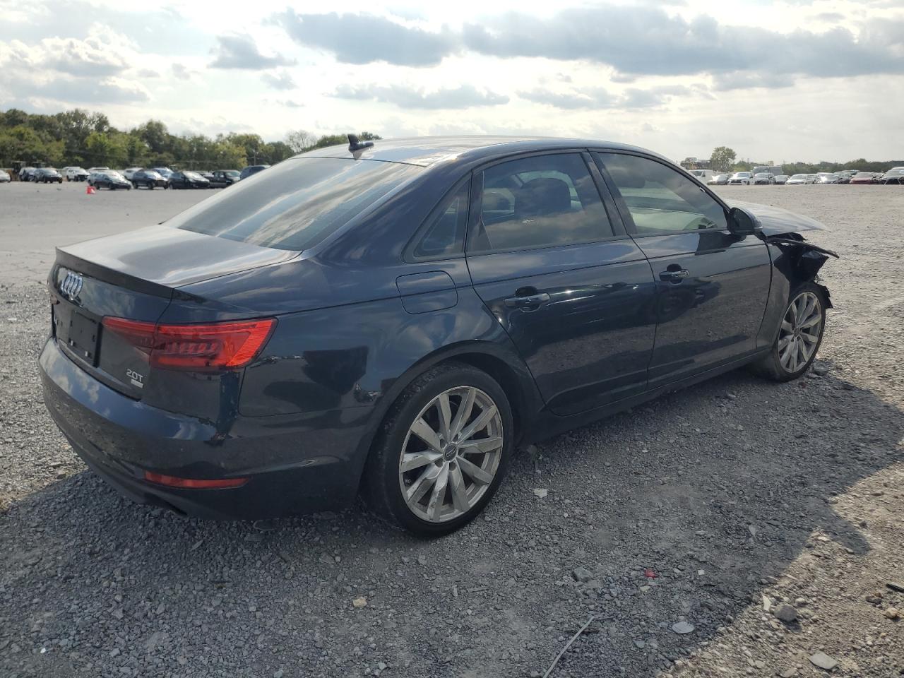 AUDI A4 ULTRA PREMIUM