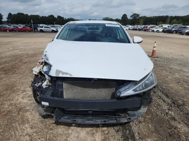 2019 HYUNDAI ELANTRA SE 5NPD74LF1KH419985