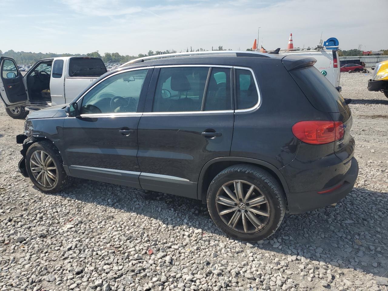 VOLKSWAGEN TIGUAN S