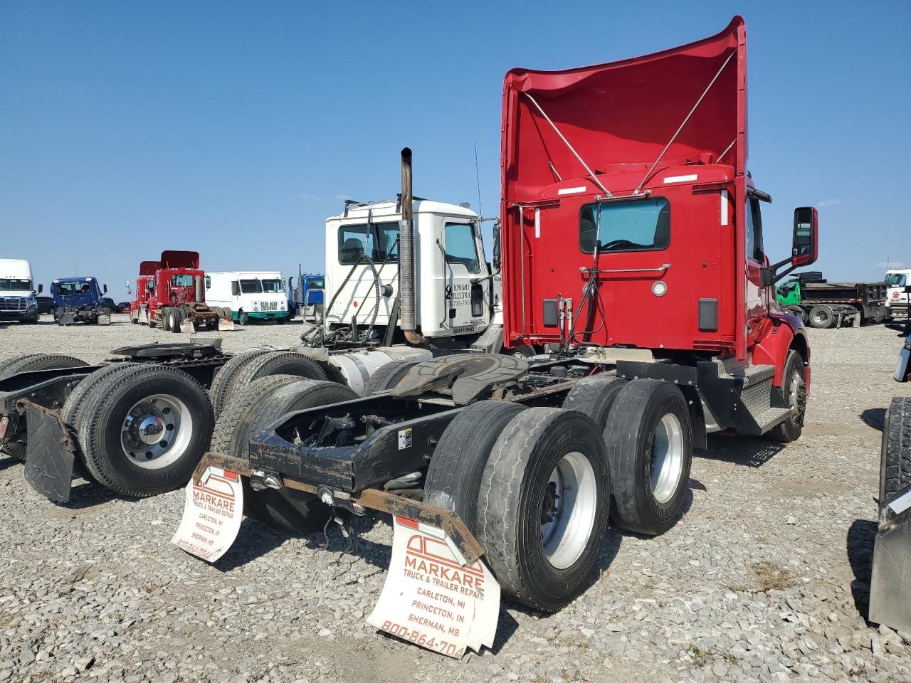 Lot #3241012705 2019 PETERBILT 579