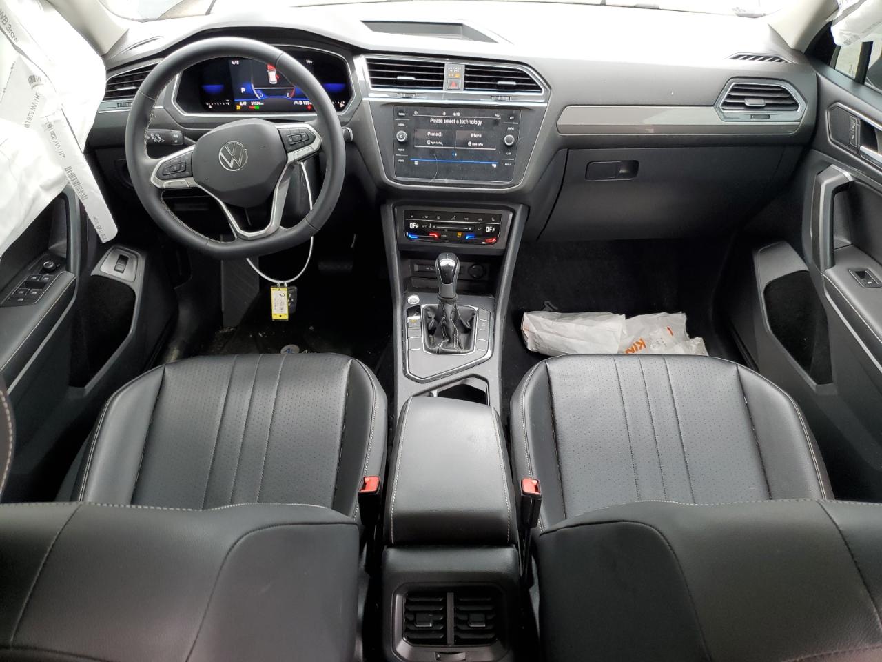 VOLKSWAGEN TIGUAN SE