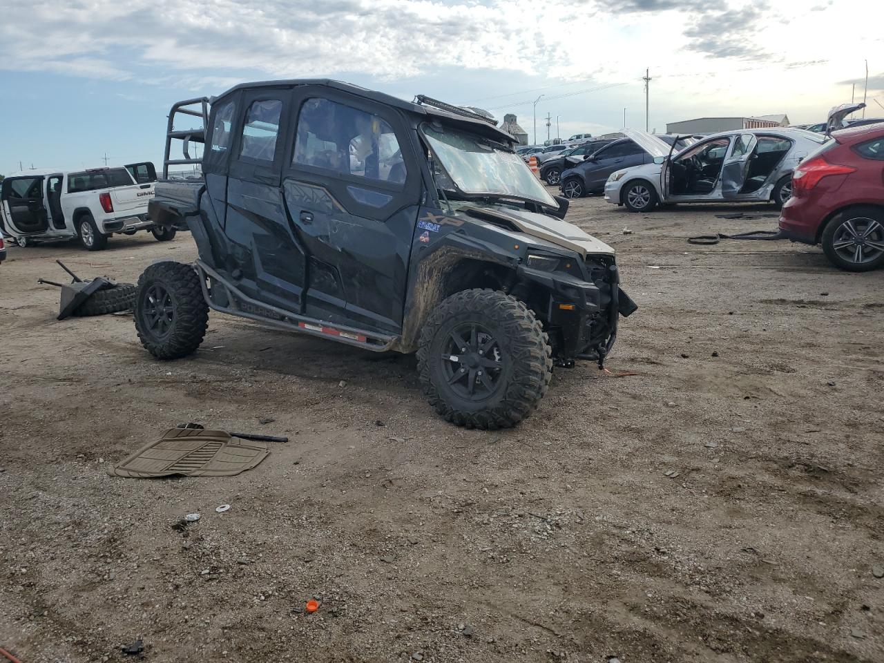 Salvage Polaris General Xp