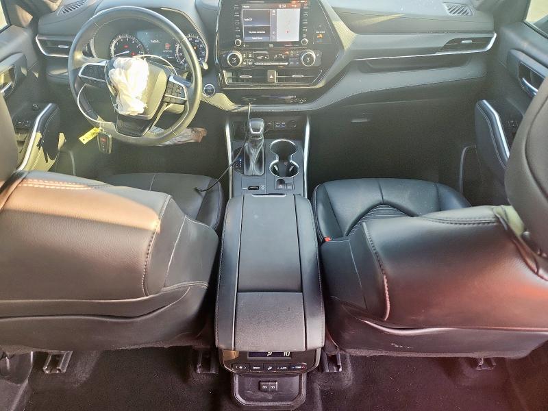 2022 TOYOTA HIGHLANDER - 5TDJZRAH5NS098479