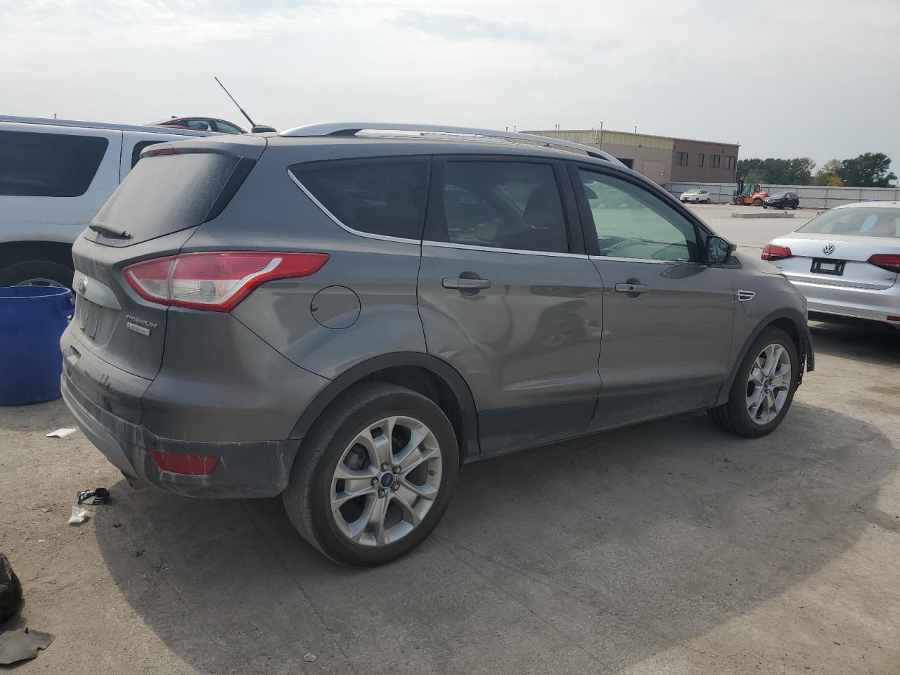 FORD ESCAPE TITANIUM