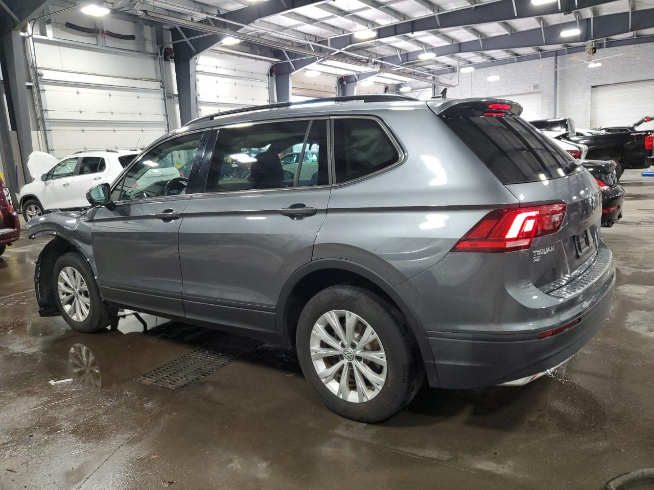 VOLKSWAGEN TIGUAN SE