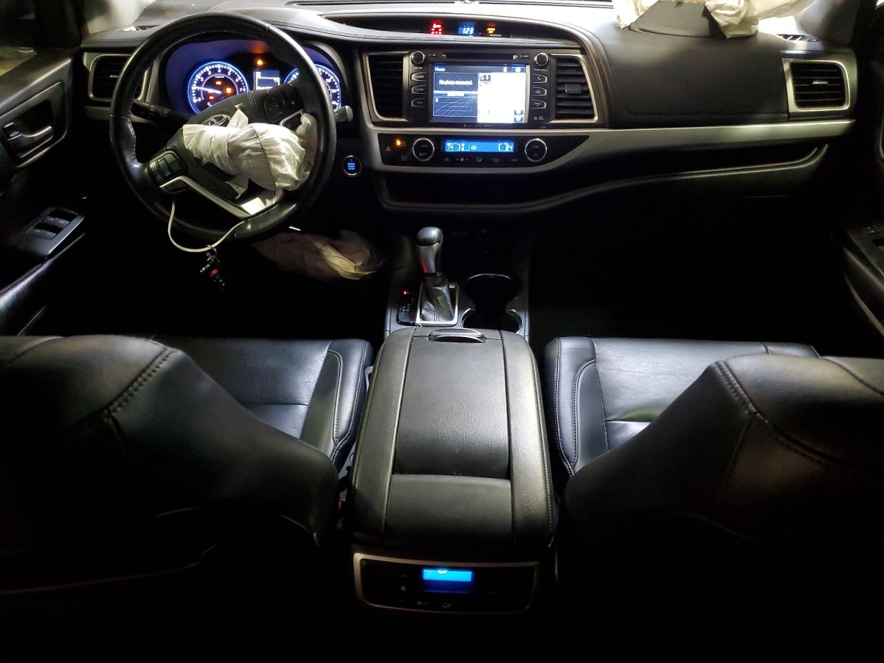 TOYOTA HIGHLANDER SE