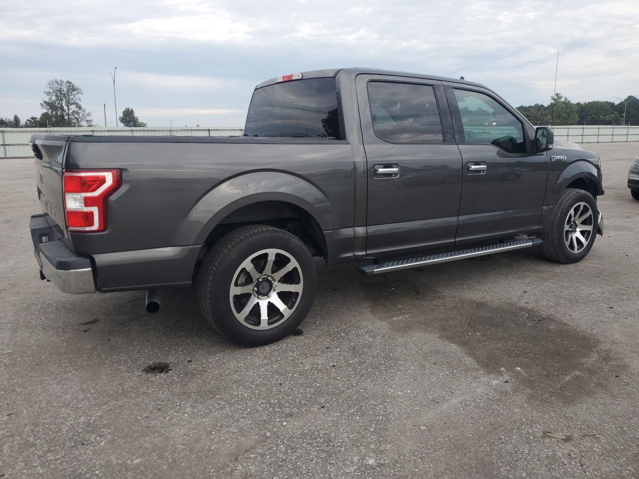 FORD F-150 SUPERCREW