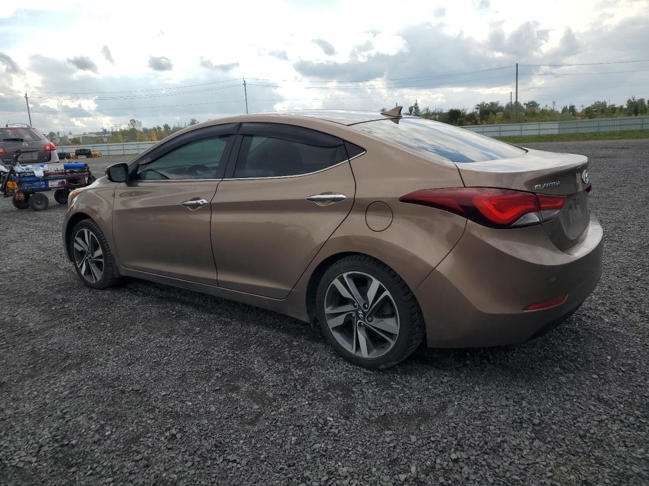 HYUNDAI ELANTRA SE