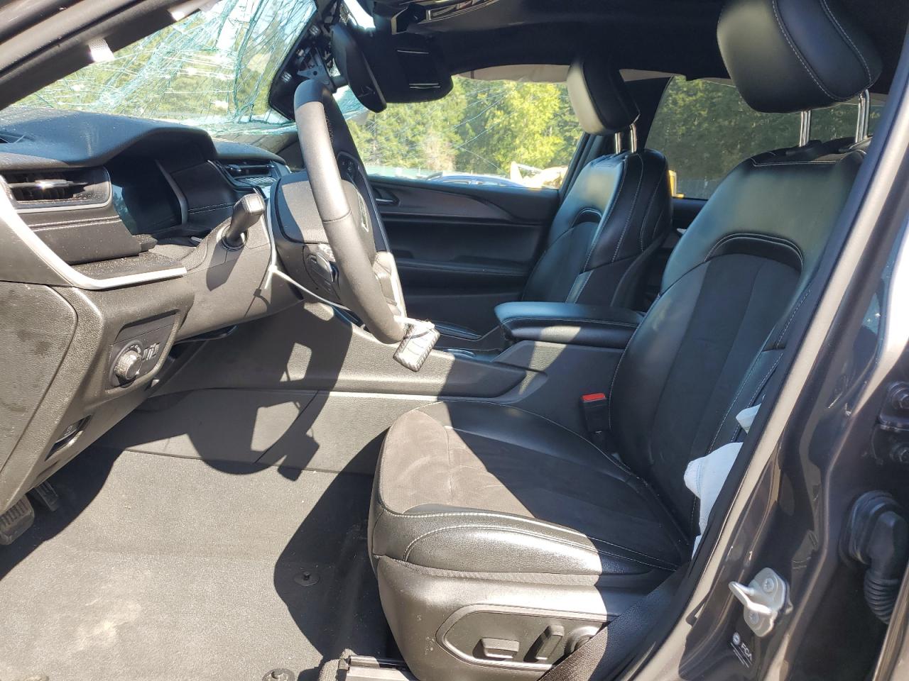 Lot #3303604933 2023 JEEP GRAND CHEROKEE L LAREDO