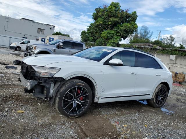AUDI Q8 PREMIUM