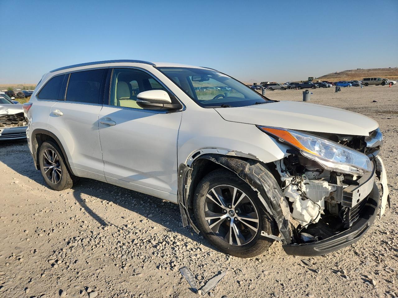 TOYOTA HIGHLANDER XLE