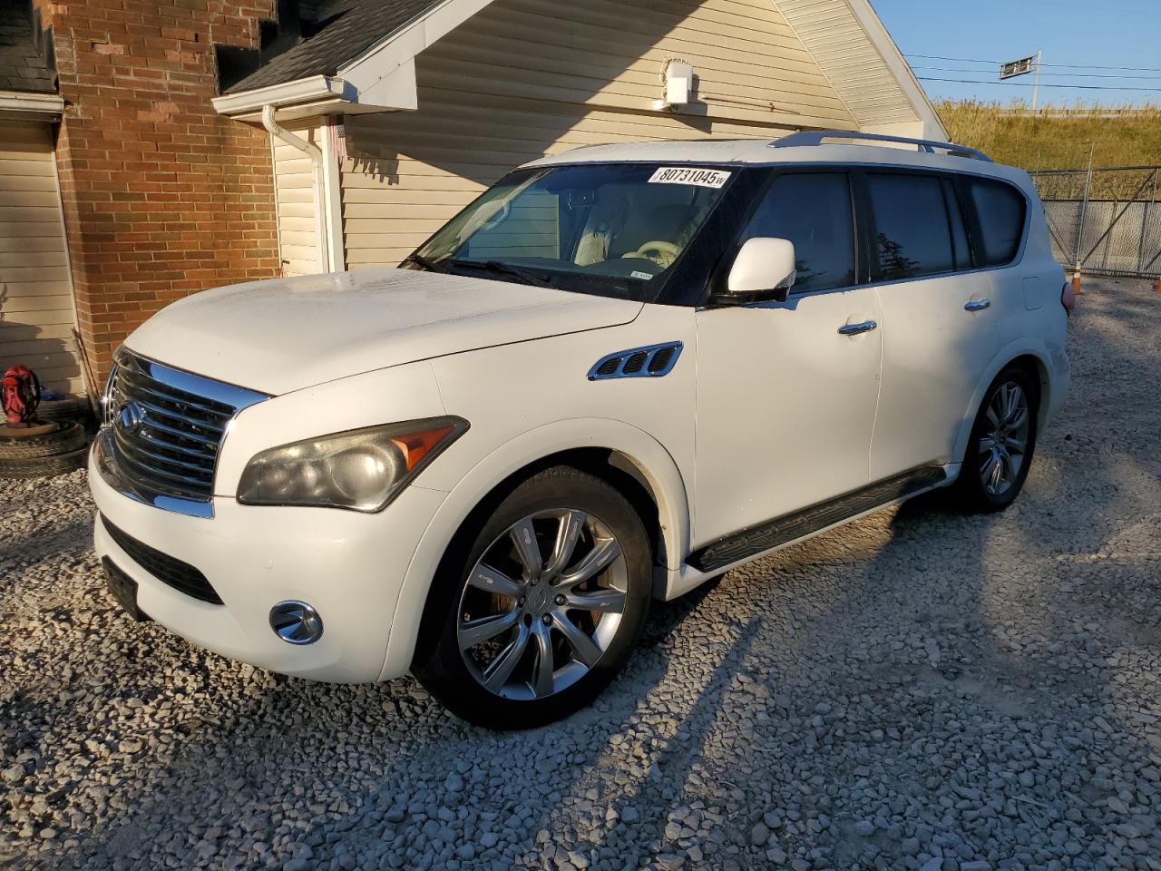 INFINITI QX56