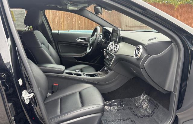 2017 MERCEDES-BENZ GLA 250 4M WDCTG4GB5HJ298598