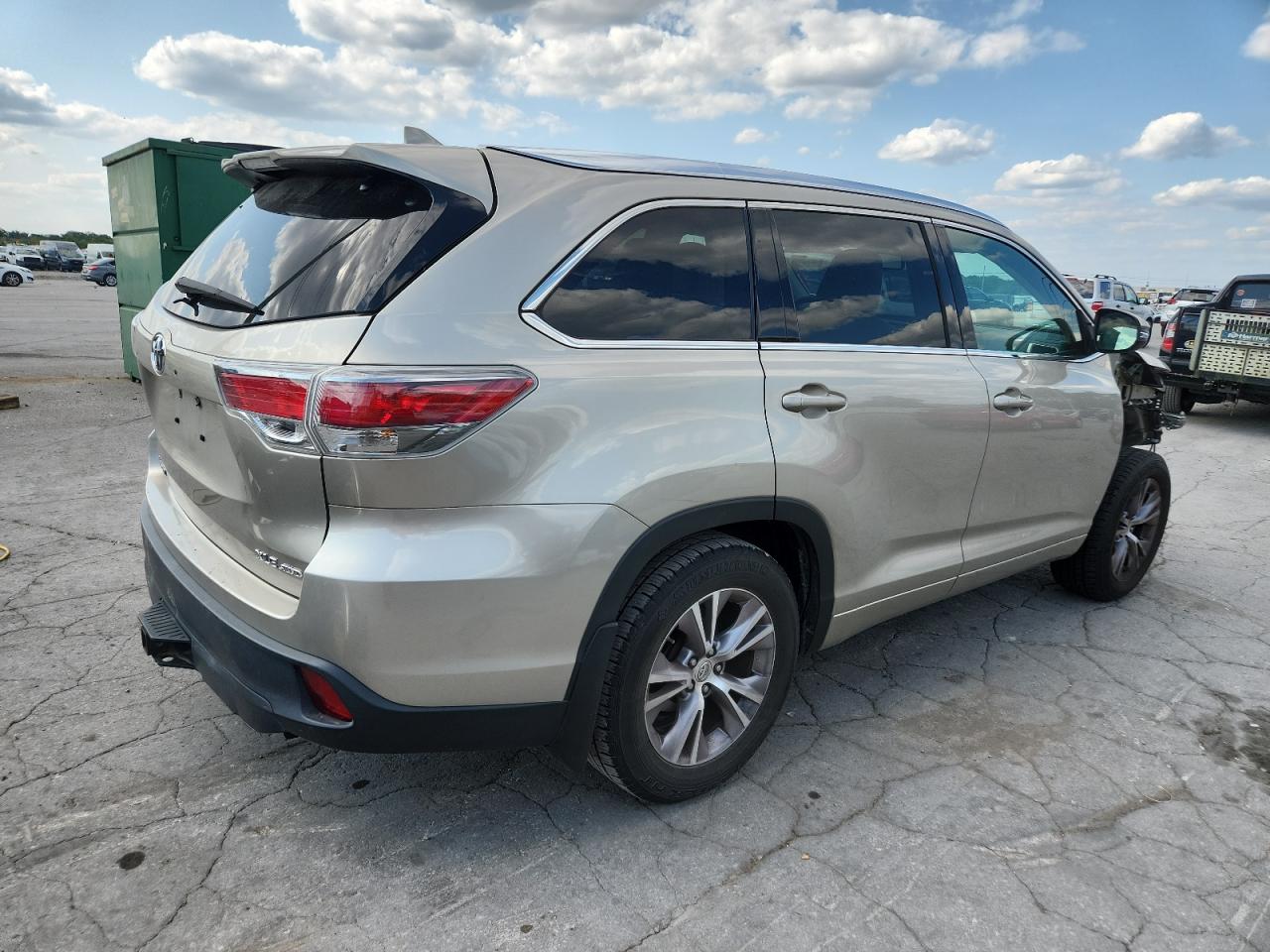 TOYOTA HIGHLANDER XLE