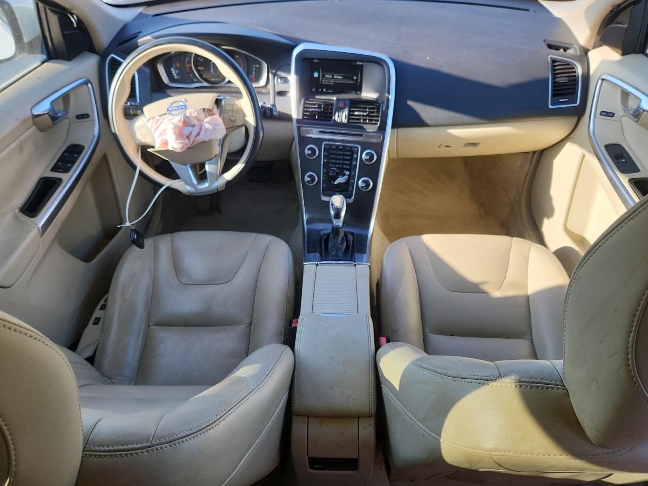 VOLVO XC60 T5 PREMIER