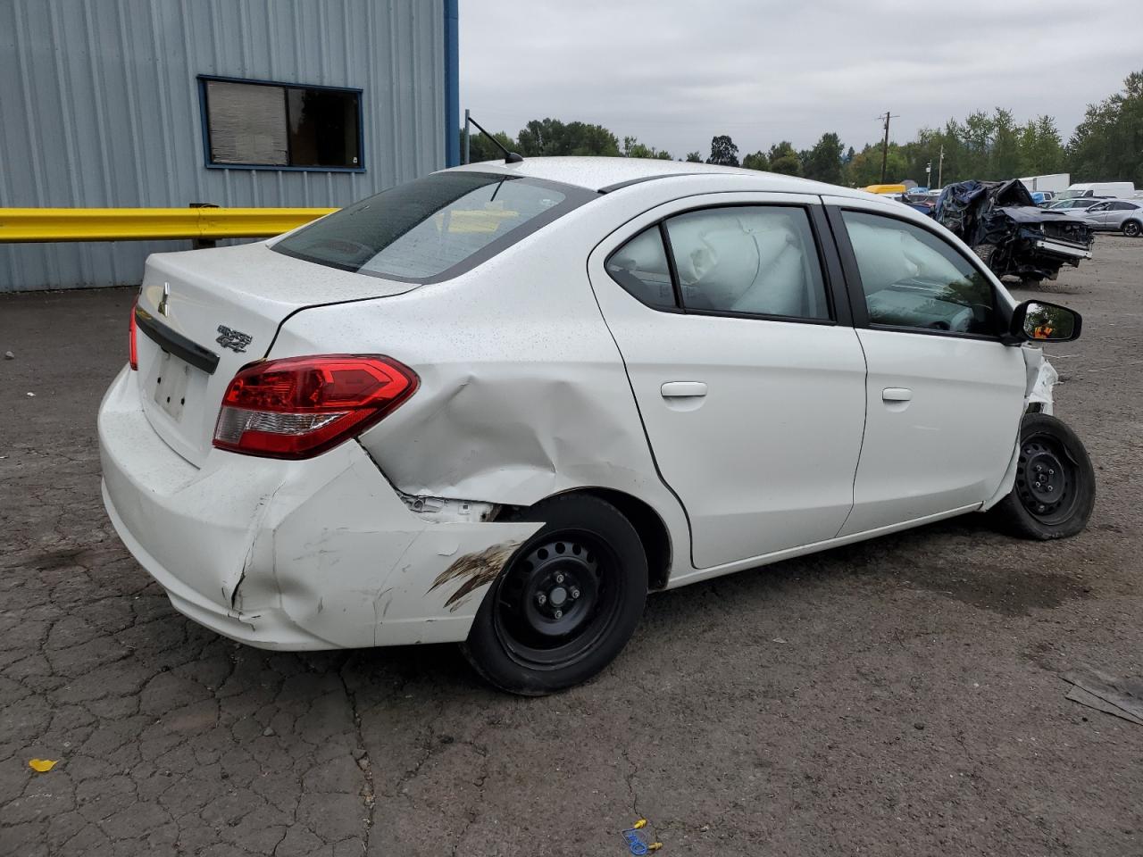 MITSUBISHI MIRAGE G4 ES