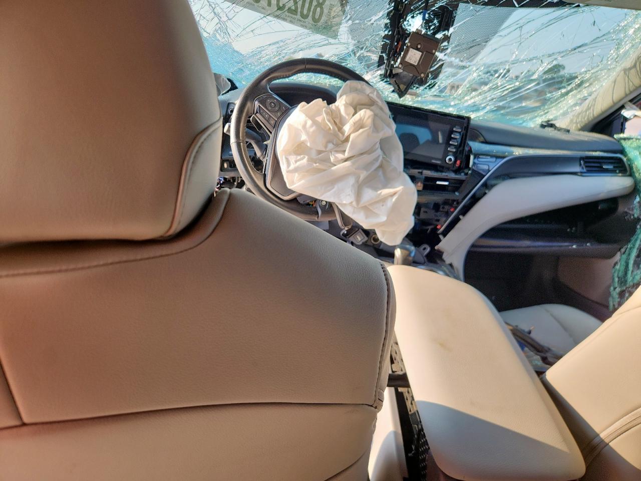 TOYOTA CAMRY SE NIGHT SHADE