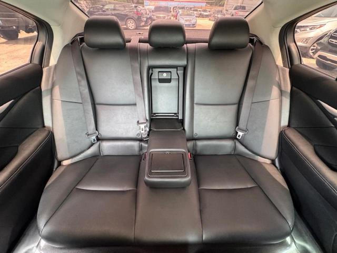 INFINITI Q50 PREMIUM