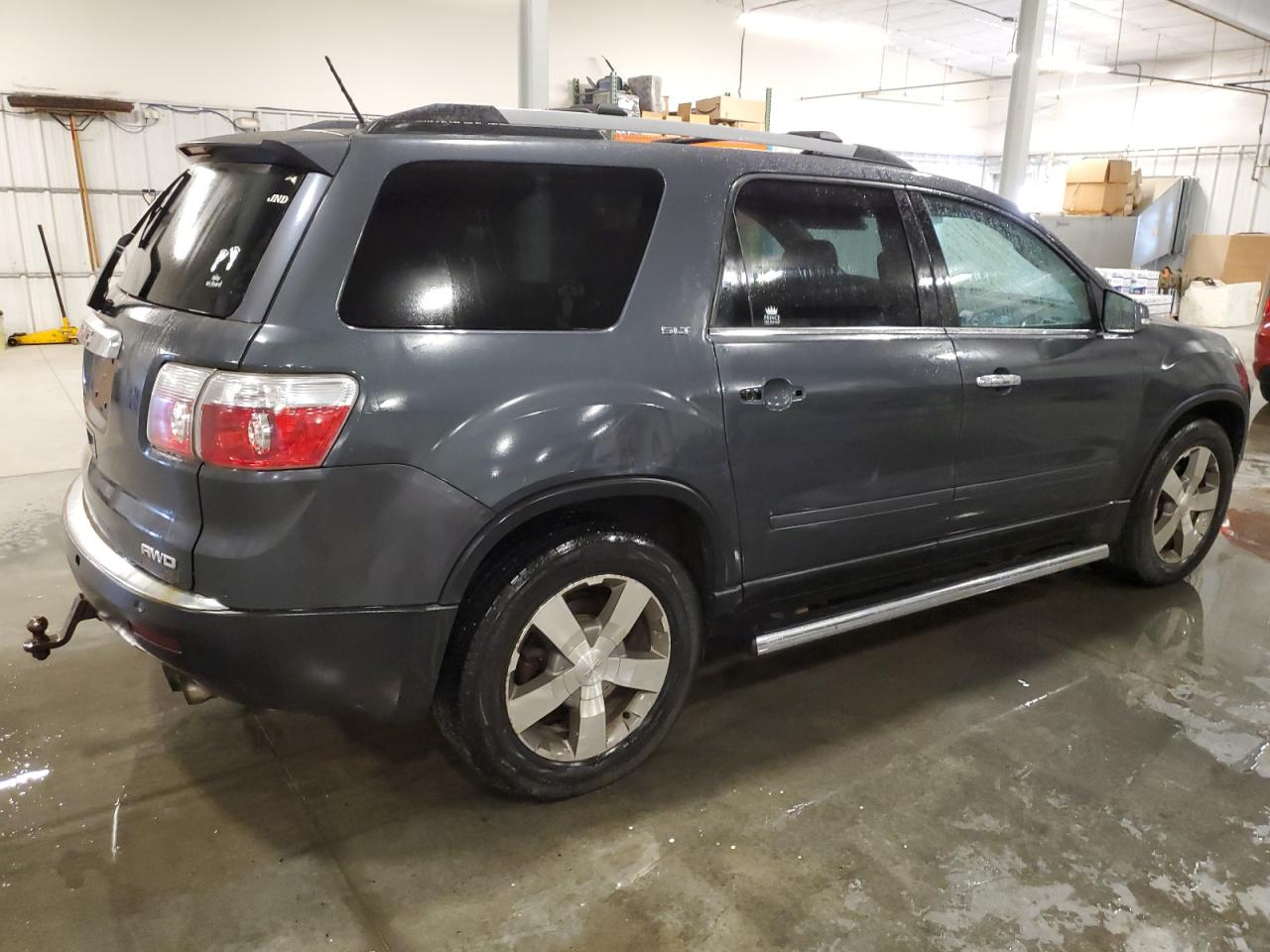 GMC ACADIA SLT-1