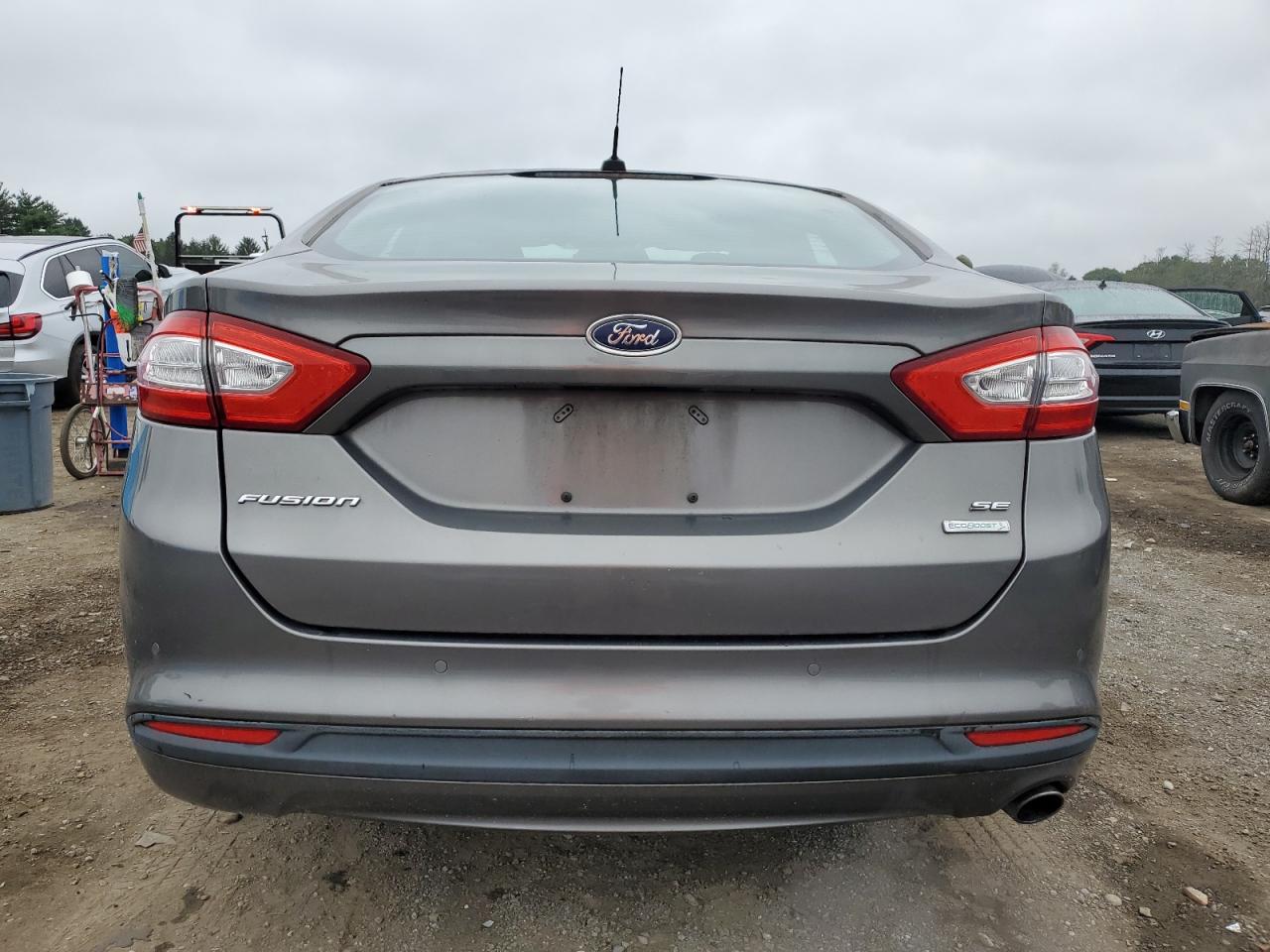 FORD FUSION SE