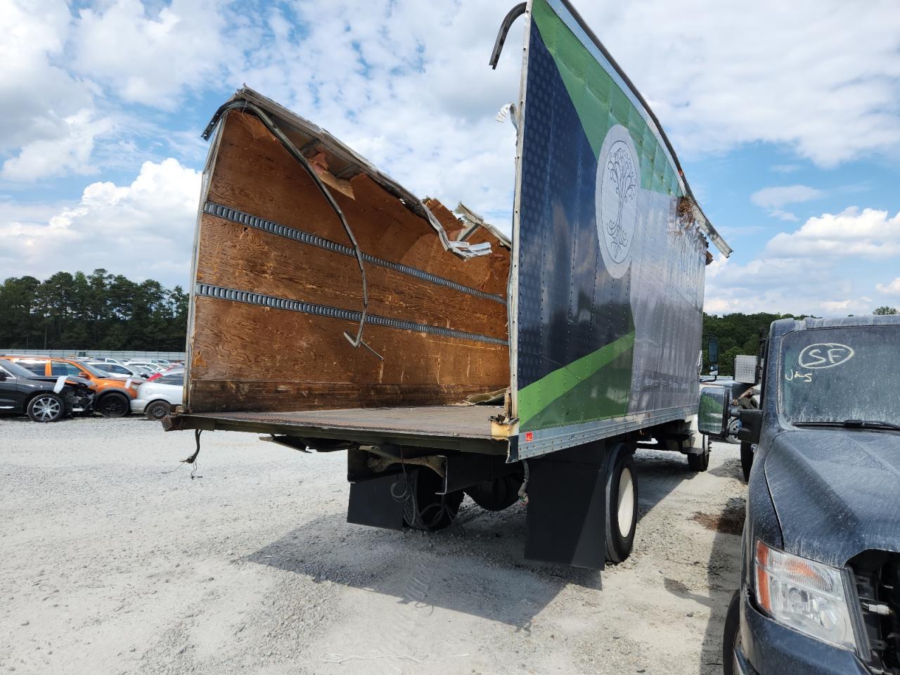 Lot #3284673337 2013 FREIGHTLINER M2 106 MED