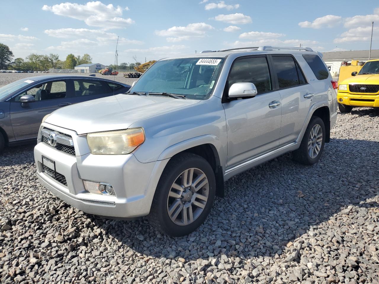 TOYOTA 4RUNNER SR5