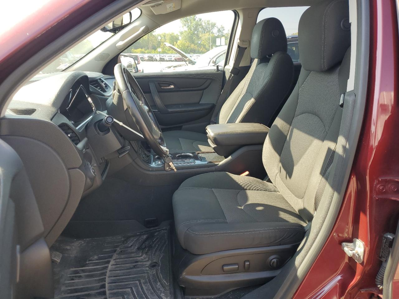 CHEVROLET TRAVERSE LT