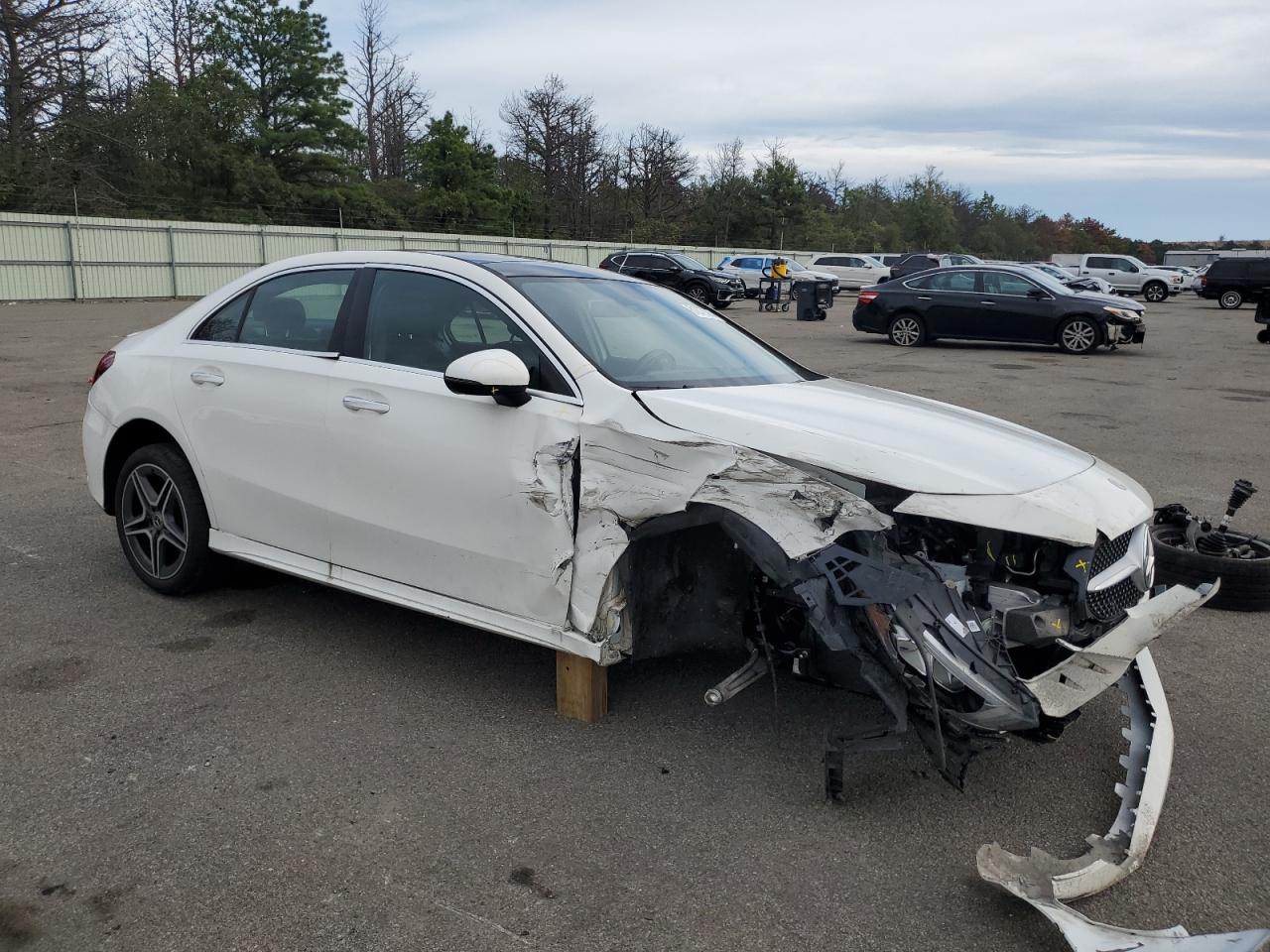 MERCEDES-BENZ A-CLASS 220 4MATIC